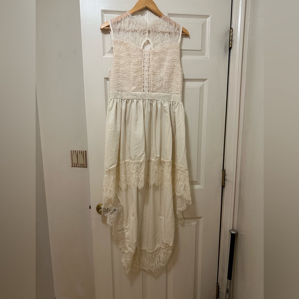 Sleveless Cream Lace Womens High-low Dress